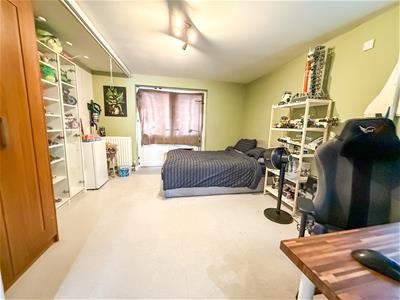 BEDROOM EIGHT